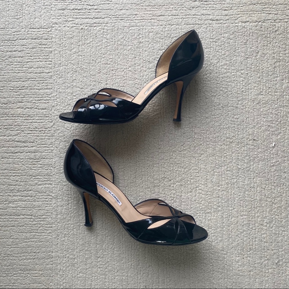 Manolo Blahnik Peep-toe Pumps